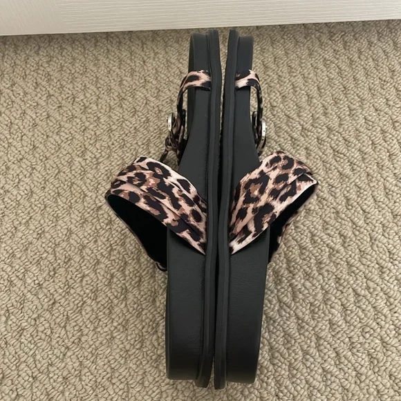 NWT Zara  Sandals with Wide Straps Animal Print size 39 - Picture 3 of 6